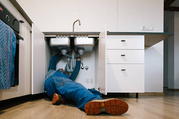 Professional Leak Detection technician working in Roff, OK